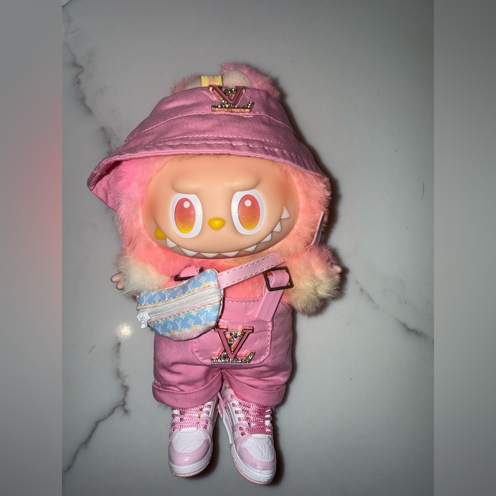 New LV inspired pink outfit for your Labubu set of 4